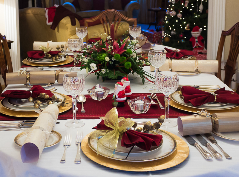 Christmas Table Settings – Emerald Interiors Blog