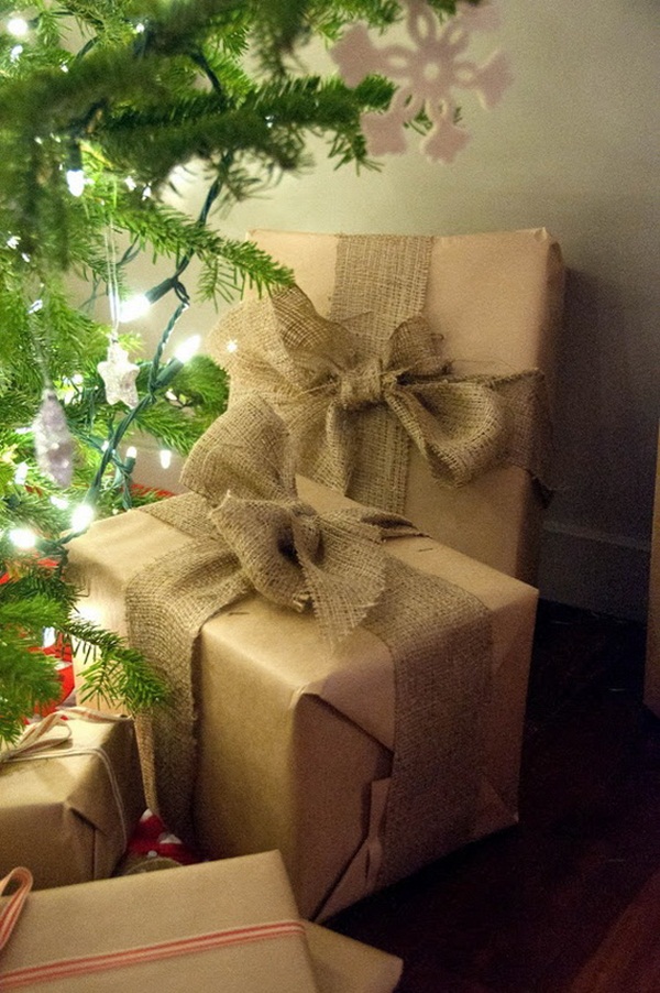 brown paper gift wrapping idea